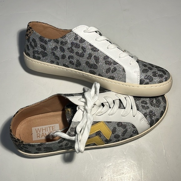 White Raven Silver sparkle cheetah/leopard print Y2K sneakers Women’s 10 - Picture 1 of 9